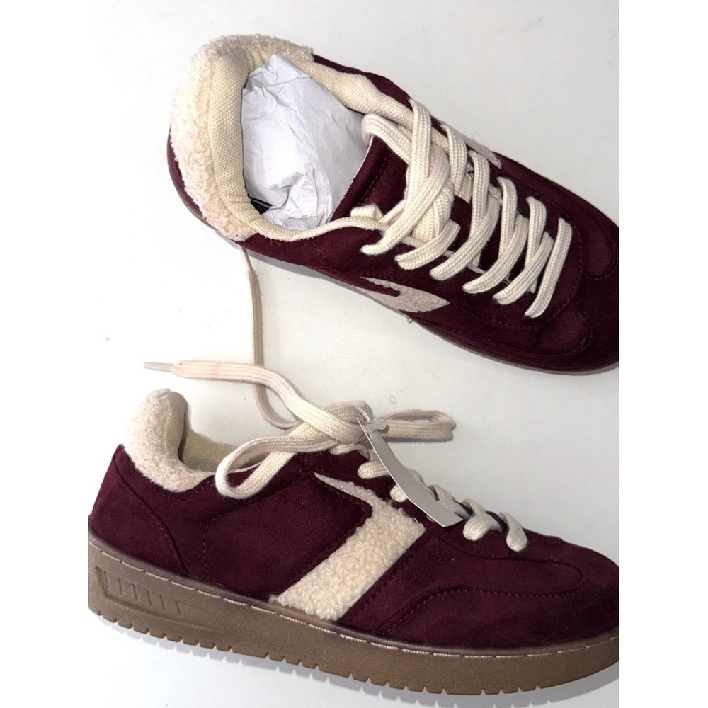 FALLS CREEK New $40 Womens 6 Dakota Burgundy Ivory Sherpa Low Top Sneaker Box88